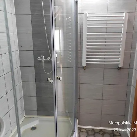 Antares U Basi Quarto em Acomodações Particulares Mloszowa